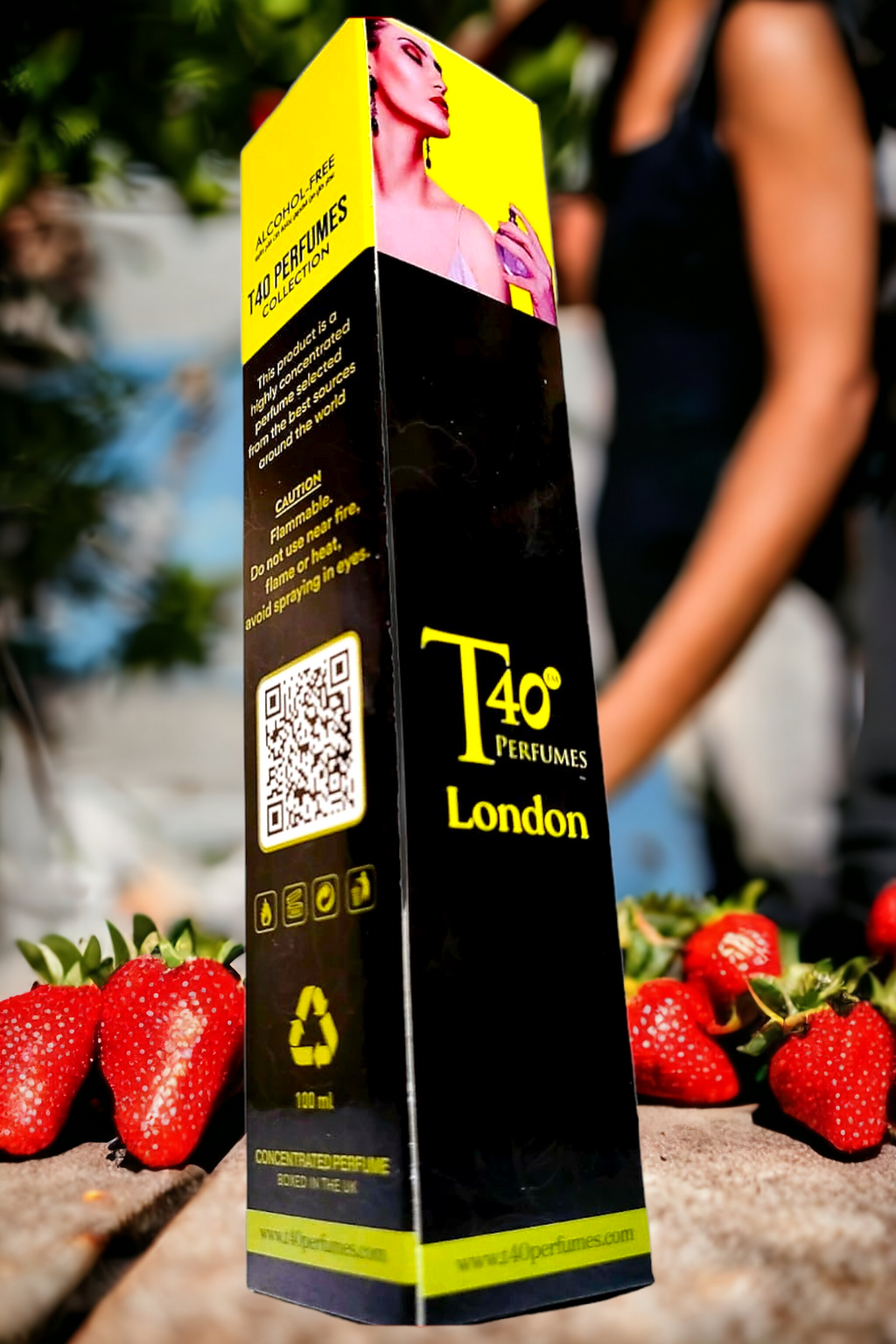 Strawberry 🍓 pure perfume 10ml